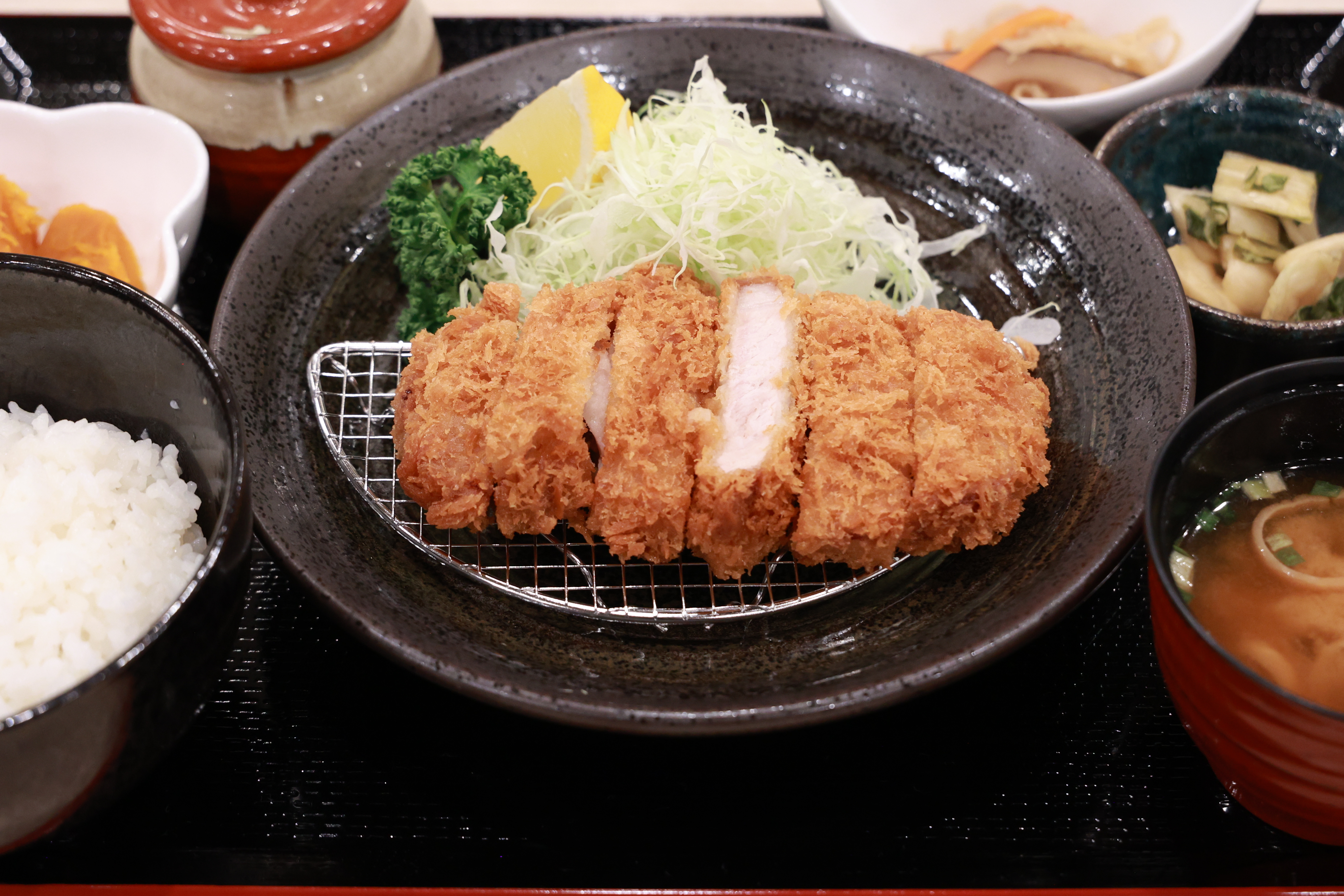 とんかつ定食